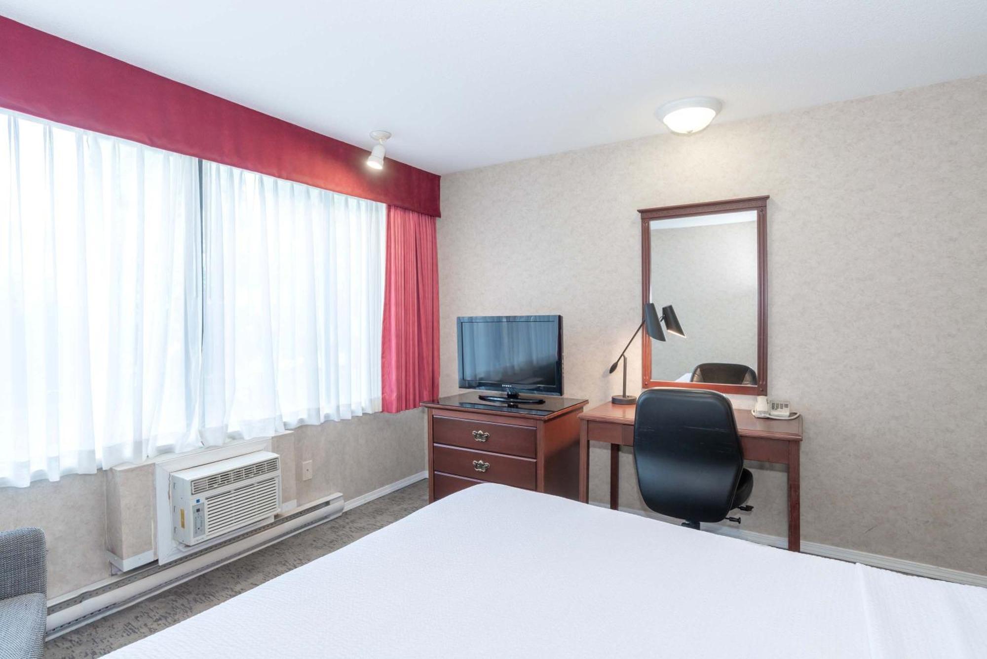 Sandman Hotel 3*